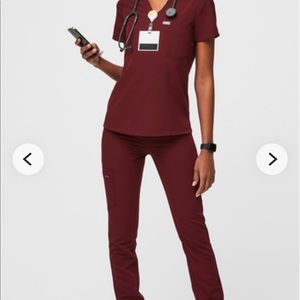 Burgundy Figs Scrub Set